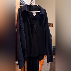 Aerie women’s waffle collar v neck